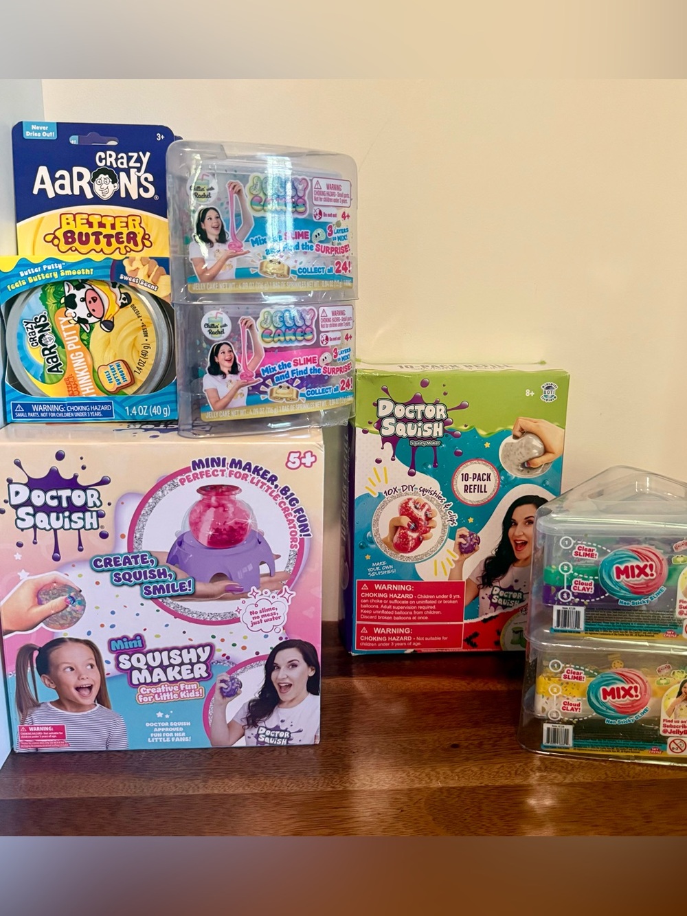 Make Your Own Squishy Party Bundle: Squishy Maker, 14 Balloons, 6 Slimes/Putty